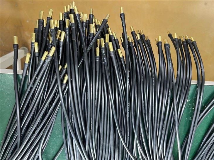 Conector macho banhado a ouro de 8,0mm com fio de silicone 10AWG